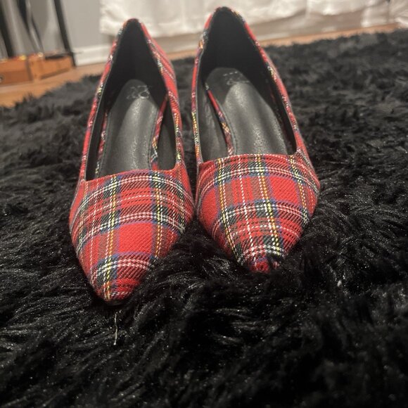 New York & Company Red Plaid Heels - Picture 3 of 9
